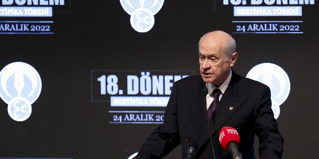 Milliyetçi Hareket Partisi Genel Başkanı Devlet BAHÇELİ’nin, Siyaset ve Liderlik Okulu’nun 18. Dönem Sertifika Töreni’nde yapmış oldukları konuşma.